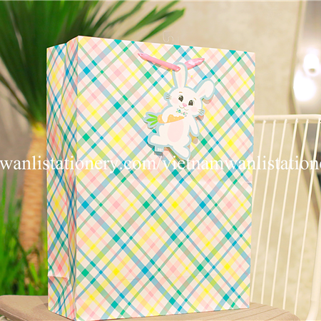 032020-20 JMBO PASTL PLAID BAG